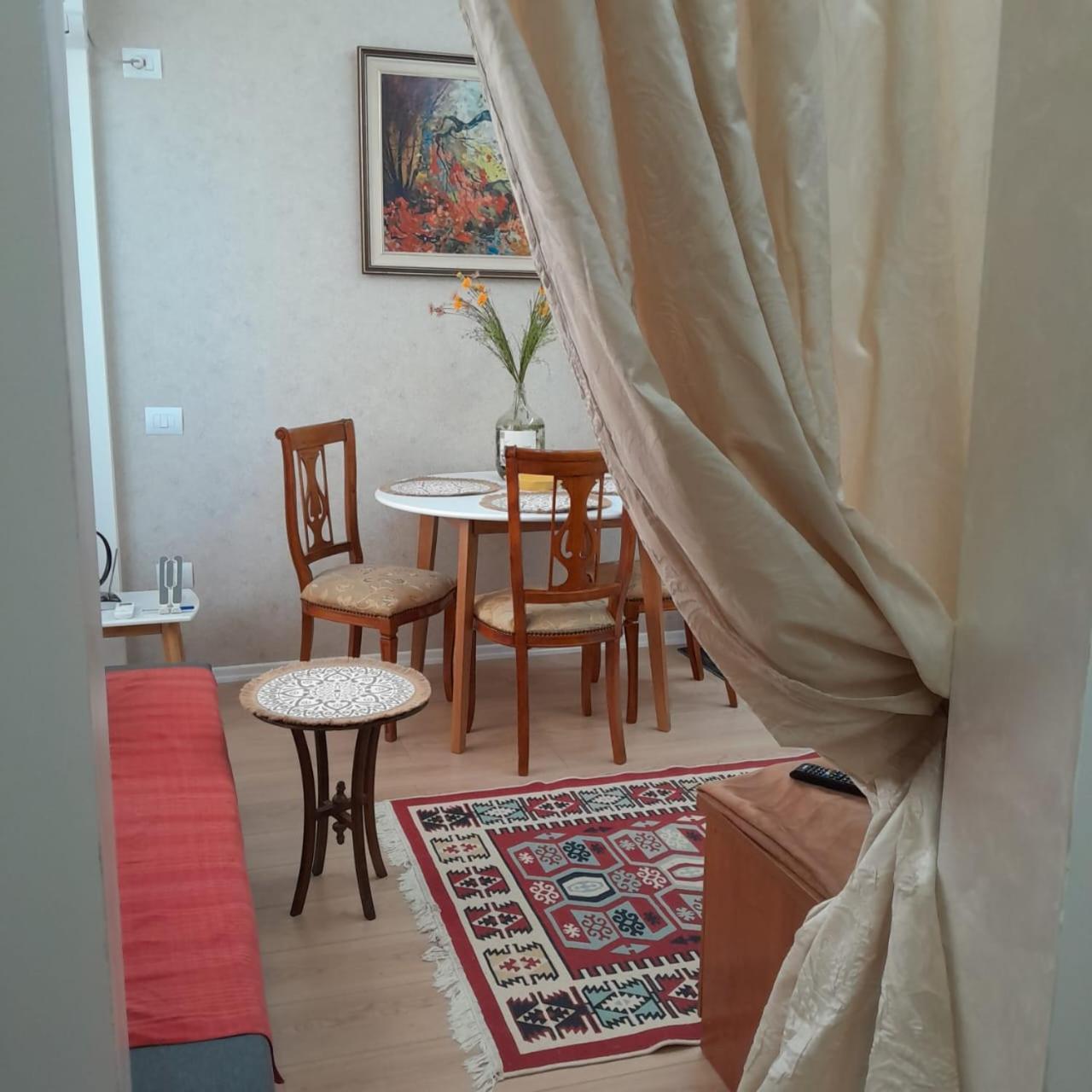 Bani'S Cozy Lovely Apt Tirana Exteriör bild